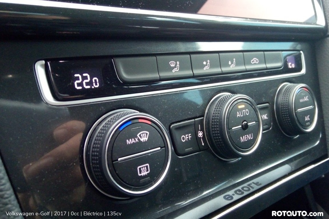 Carro_Usado_Volkswagen_e-Golf_2017_0_Electrico_interior_14_high.jpg