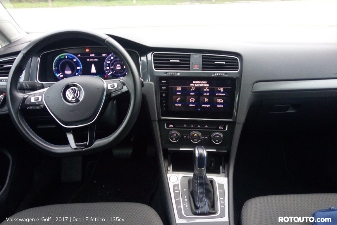 Carro_Usado_Volkswagen_e-Golf_2017_0_Electrico_interior_2_high.jpg