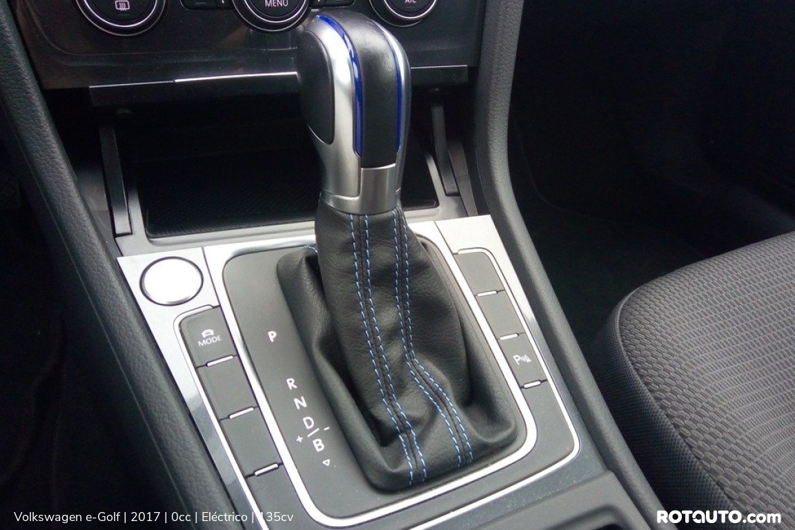 Carro_Usado_Volkswagen_e-Golf_2017_0_Electrico_interior_9_high.jpg