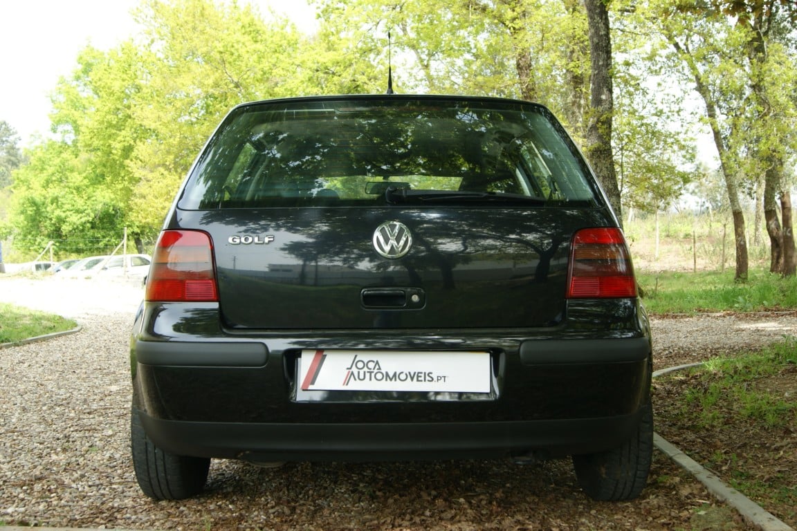 Carro_Usado_Volkswagen_Golf_1999_1390_Gasolina_8.jpg