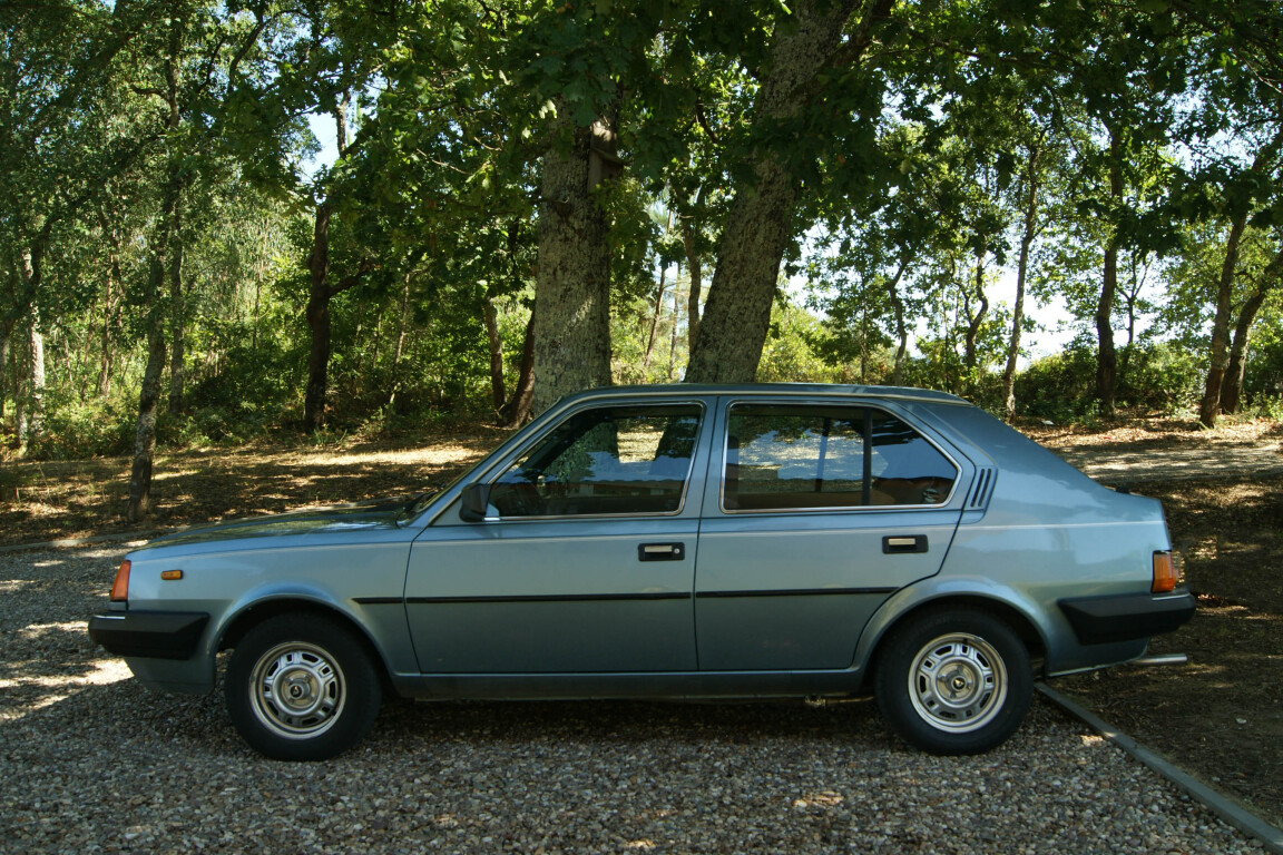 Carro_Usado_Volvo_340_1984_1397_Gasolina_5.jpg