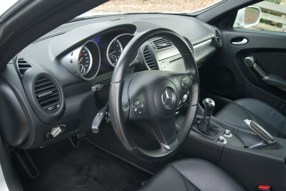 Carro_Usado_Mercedes-Benz_SLK_200_2009_1796_Gasolina_14.jpg