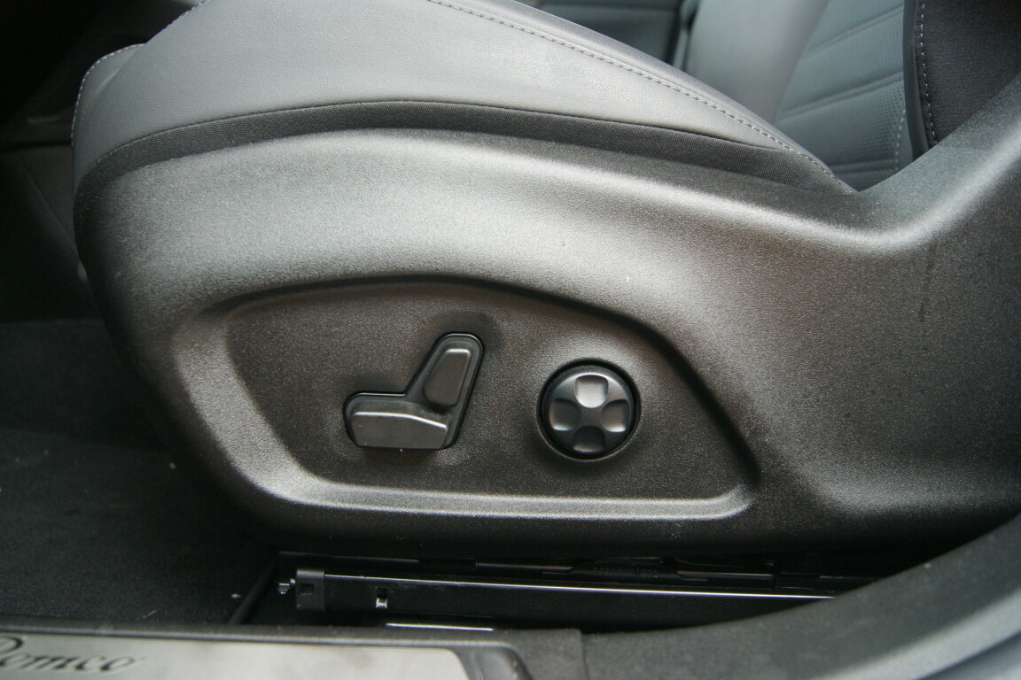 Carro_Semi-novo_Alfa_Romeo_Tonale_2022_1469_Hibrido_-_Gasolina_11.jpg