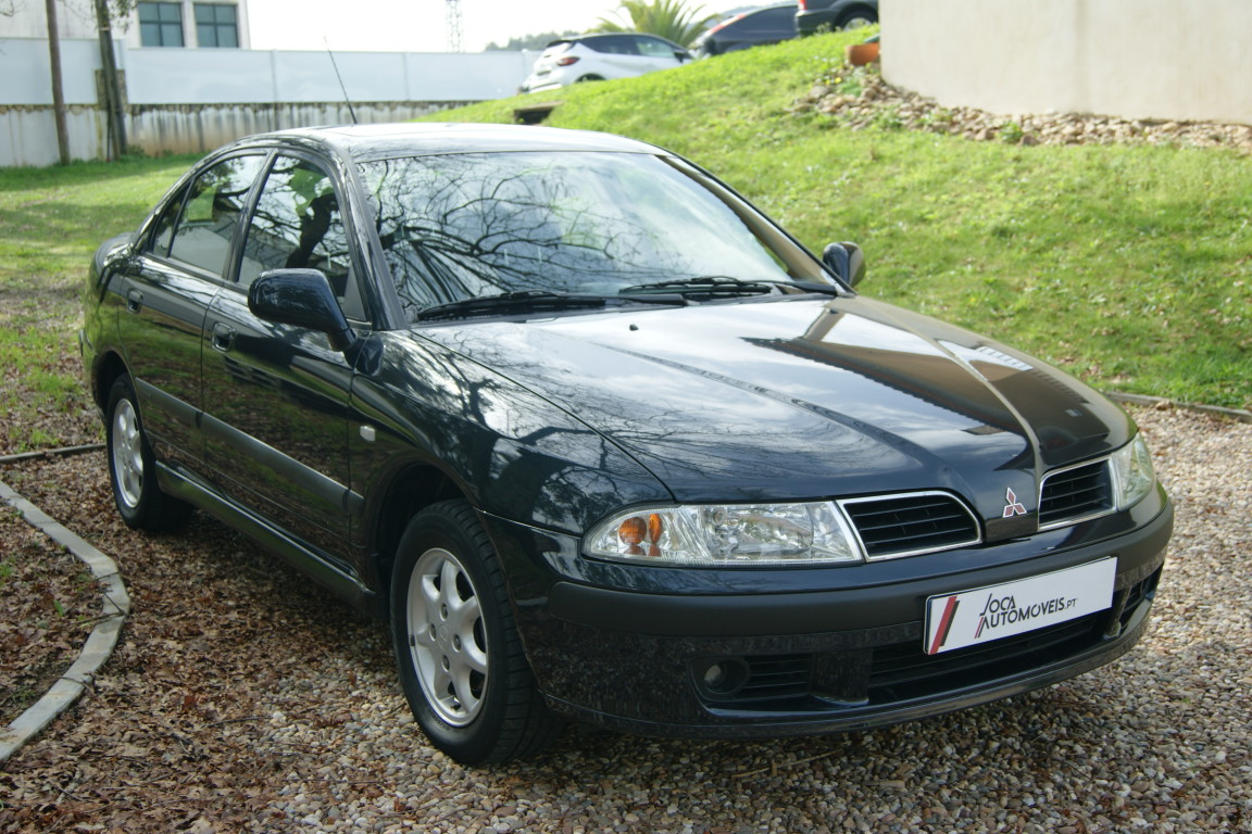 Mitsubishi carisma 2000