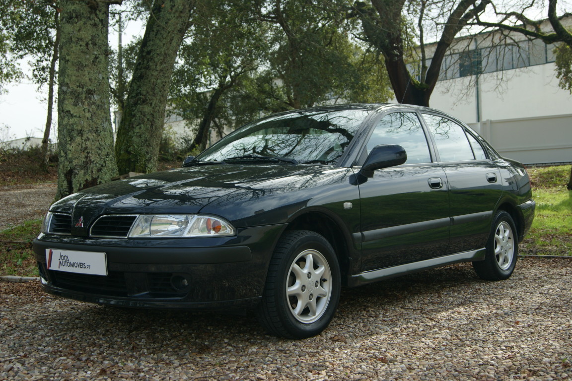 Mitsubishi carisma 2000