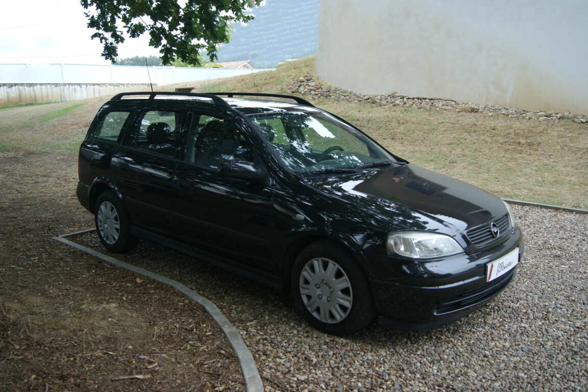Carro_Usado_Opel_Astra_Caravan_2001_1389_Gasolina_4.jpg