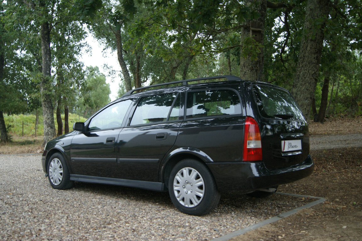 Carro_Usado_Opel_Astra_Caravan_2001_1389_Gasolina_6.jpg
