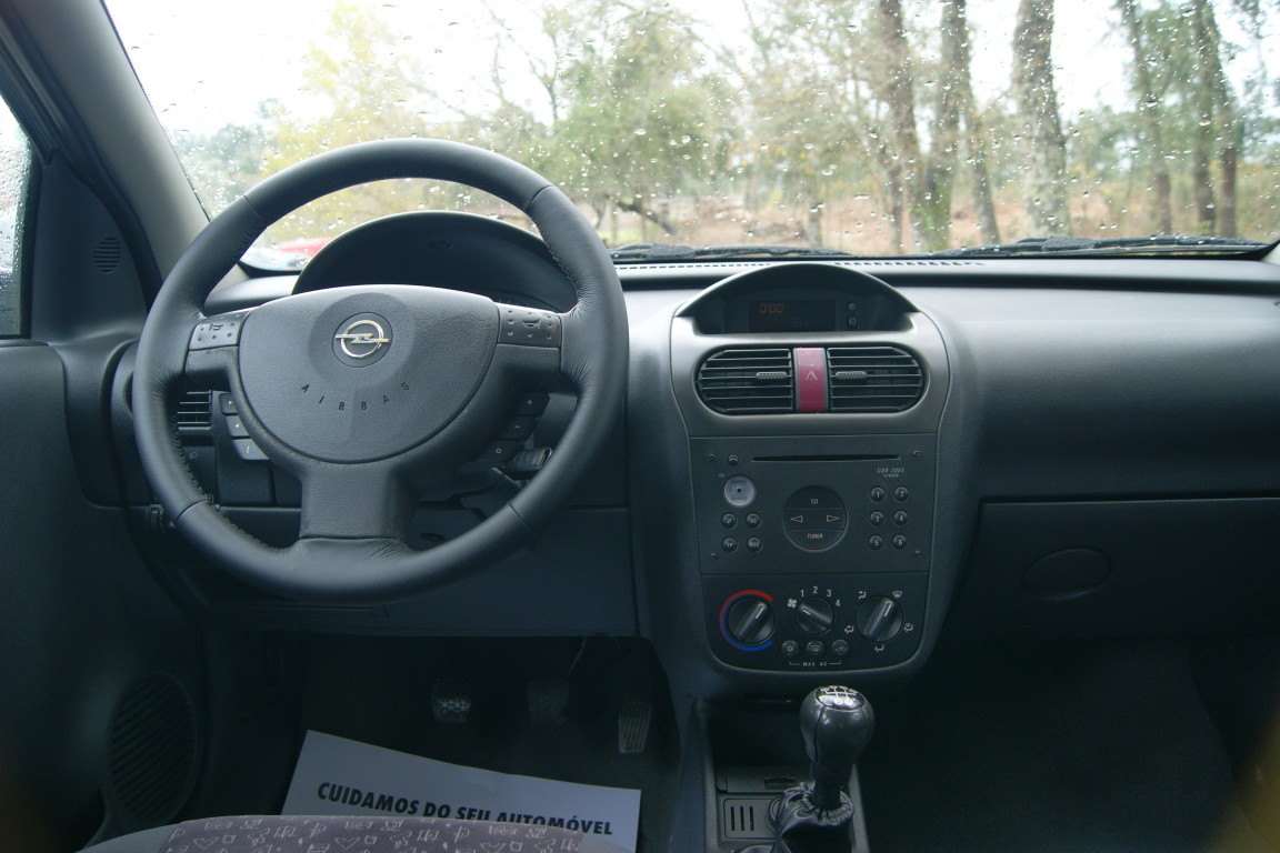 Carro_Usado_Opel_Corsa_2002_1686_Diesel_12.jpg